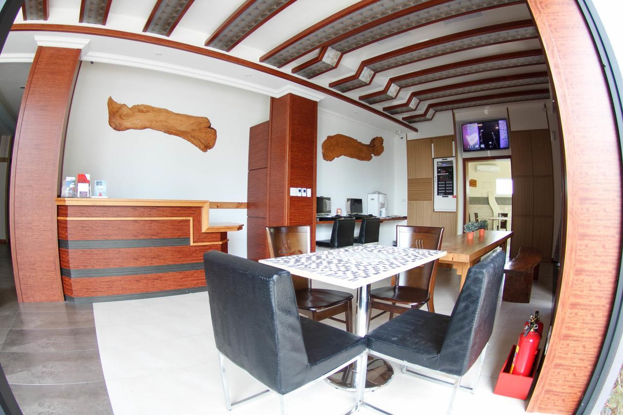 Wei Feng Exquisite Motel Pintung Branch Pingtung Exterior foto